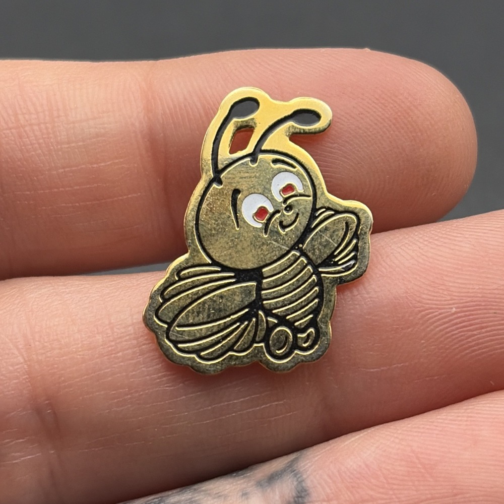 Bumblebee Gold Tone Cute Honey Bee Cartoon Lapel Hat‎ Pin